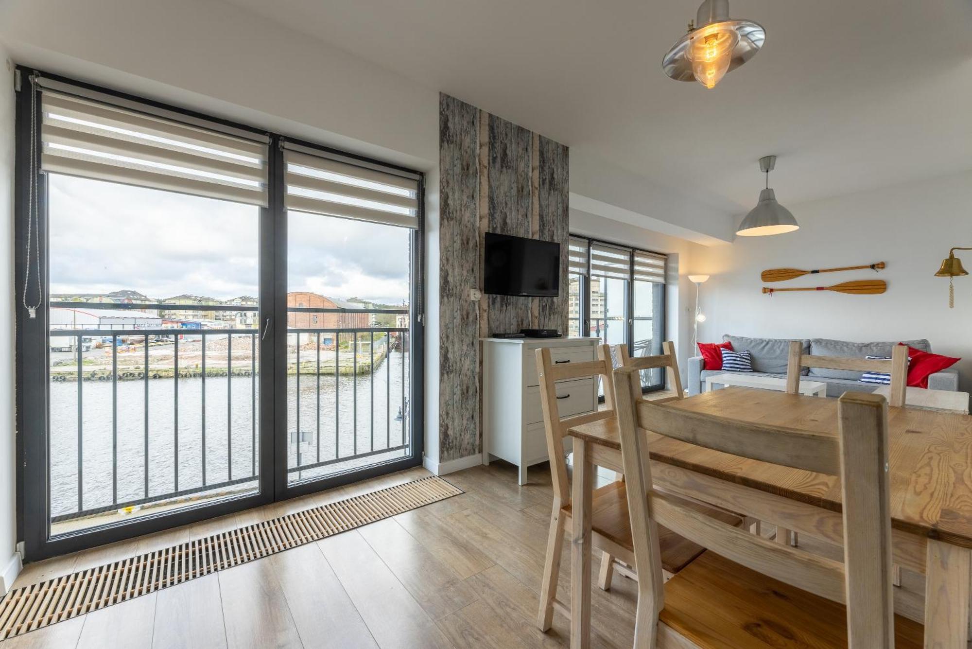 Apartamenty Baltyckie - Bulwar Portowy - Widok Na Port, Centrum, Najlepsza Lokalizacja W Ustce Ustka Exterior photo